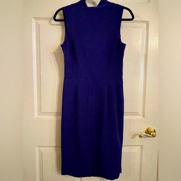 Sleeveless Dress for all Occasions - Picture 2 of 11